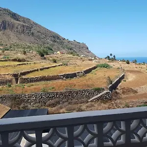 https://apartamento-amplio-y-tranquilo-con-vistas.tenerifehoteles.net
